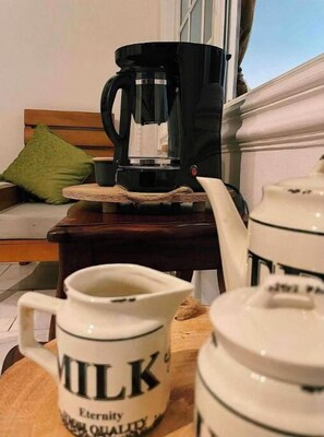 Kaffee und/oder Kaffeemaschine