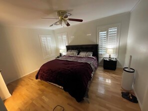 3 Schlafzimmer, Bügeleisen/Bügelbrett, WLAN, Bettwäsche