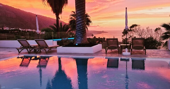 Opvarmet pool