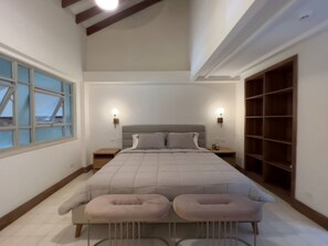 3 chambres, fer et planche à repasser, accès au Wi-Fi (inclus)