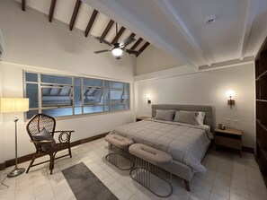 3 slaapkamers, een strijkplank/strijkijzer, gratis wifi, beddengoed