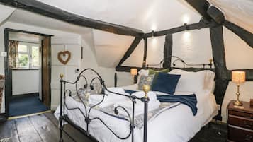 Cottage | 1 bedroom, individually decorated, individually furnished, free WiFi