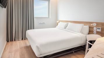 Minibar, caja de seguridad en la habitación, escritorio y wifi gratis