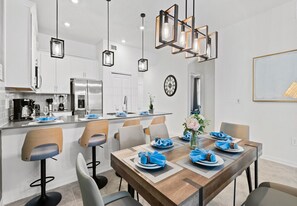 Dining - Comfortable Condo 2Beds/2Baths/18Min From Disney (Davenport)