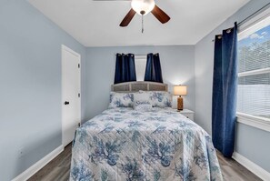 Schreibtisch, Bügeleisen/Bügelbrett, WLAN, Bettwäsche