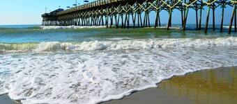 Cozy Coastal Cottage