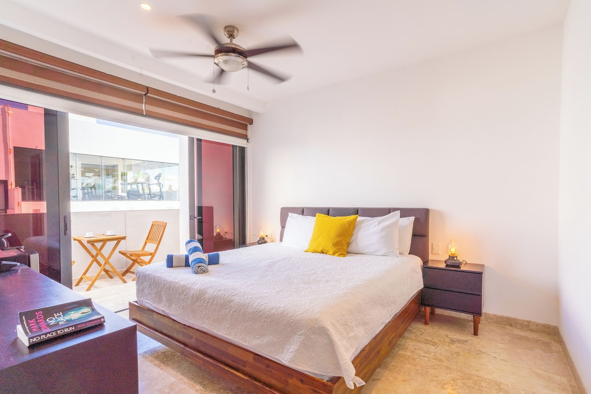 Basic Suite | 1 bedroom, in-room safe, blackout curtains, iron/ironing board