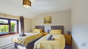 5 bedrooms, iron/ironing board, travel cot, free WiFi