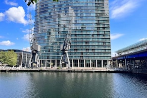 Point of interest - The Canary Wharf Place - Stunning 2bdr Flat (London)