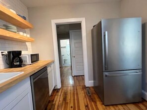 Kochgeschirr/Geschirr/Besteck