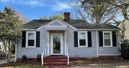 Cozy Camden Bungalow