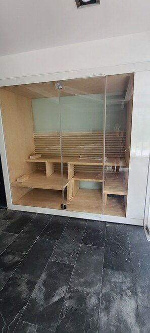 Sauna - Grande Maison d Architecte à 20 Minutes de Paris (Le Perreux-sur-Marne)