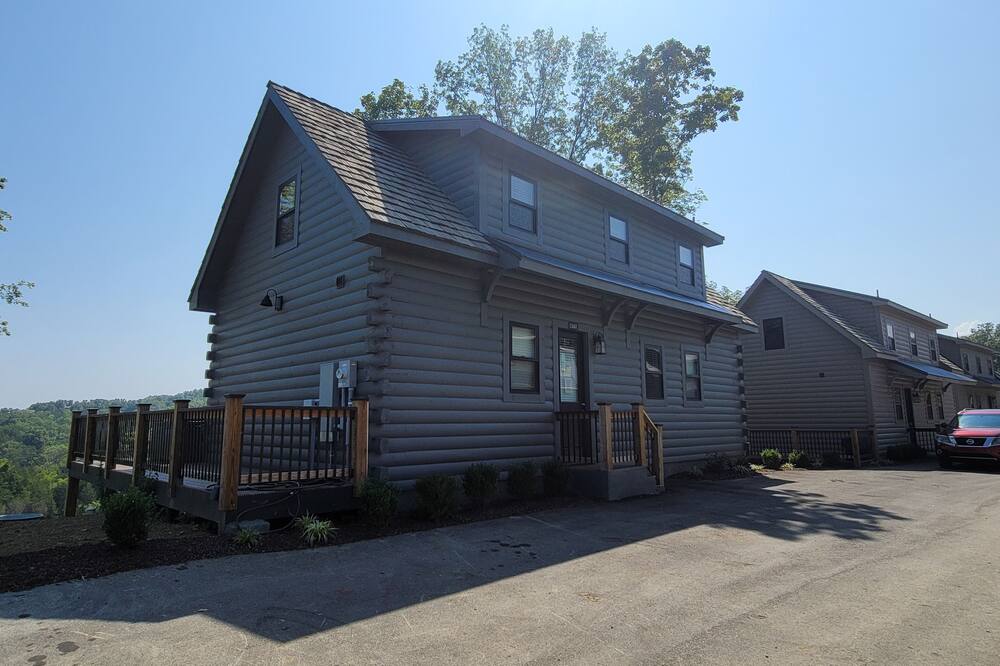 Blissful Lake Haven | Lakefront cabin with hot tub, arcade machine, beach gear