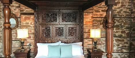 2 bedrooms, individually decorated, individually furnished, free WiFi