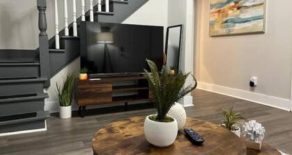 Cville Cottage Large groups, Cozy home, Min to UVA