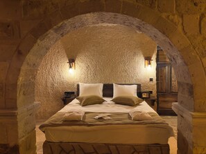 Deluxe Room | Premium bedding, down comforters, Select Comfort beds, in-room safe - Angel View Suites (Nevsehir)