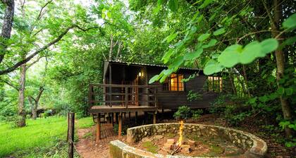 Buhleni Farm & Chalets