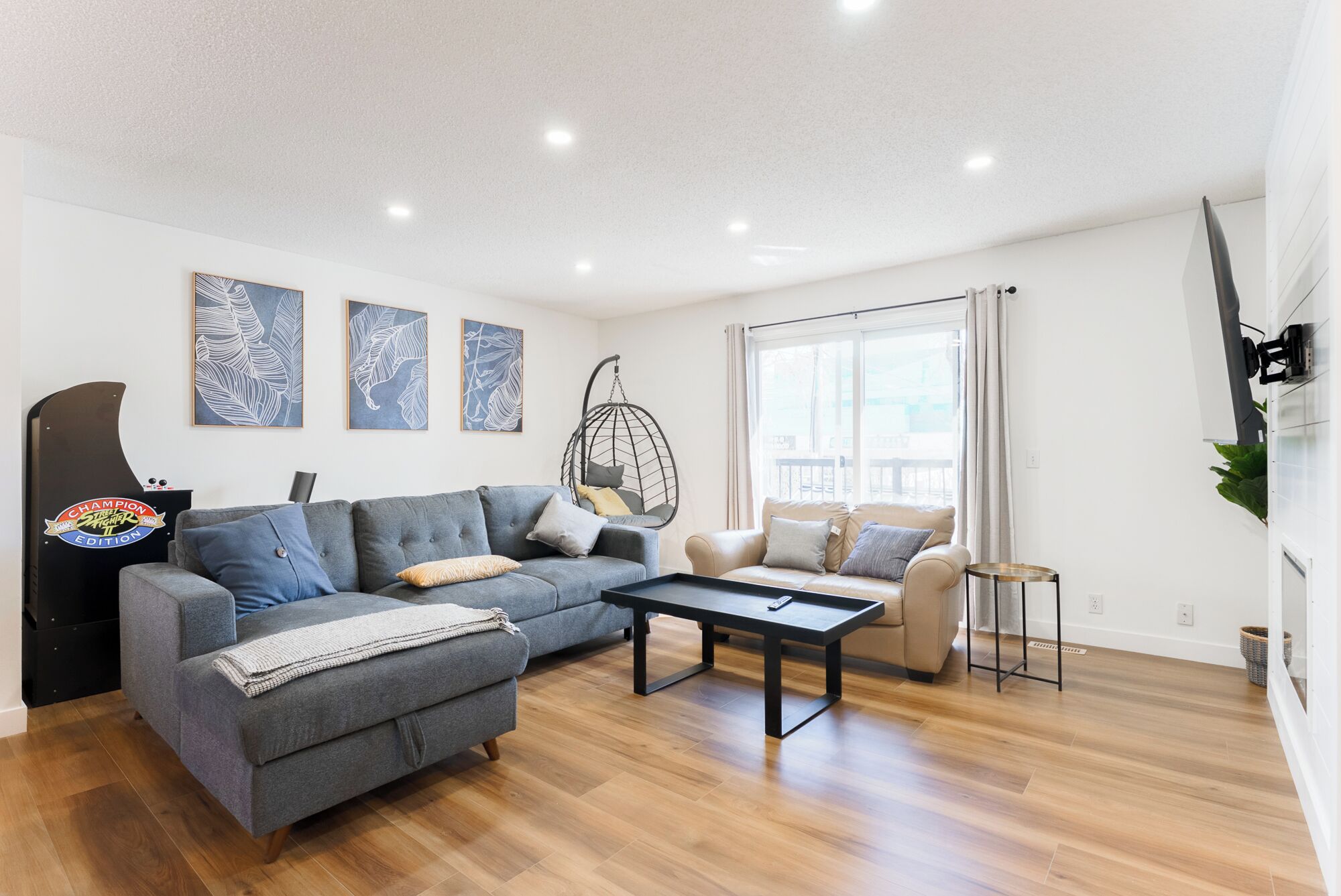 Nordic Spa Retreat, Hot Tub, Sleeps 8, Near Downtown And 15 Min To The Airport! - Calgary