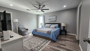 3 bedrooms, desk, iron/ironing board, free WiFi