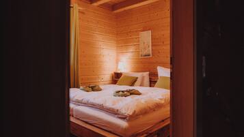 5 Schlafzimmer, Reisekinderbett, WLAN, Bettwäsche