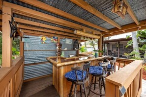 Bar (in der Unterkunft)