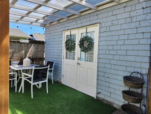 Outdoor dining - Saltline Studio
 (Tillamook)