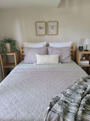 1 bedroom, iron/ironing board, free WiFi, bed sheets