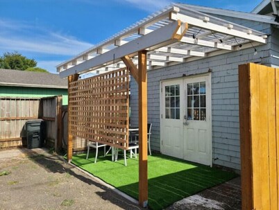 Saltline Studio
