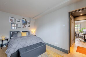 1 bedroom, iron/ironing board, Internet - Contemporary 1 BDR Flat Garden Whitechapel (London)