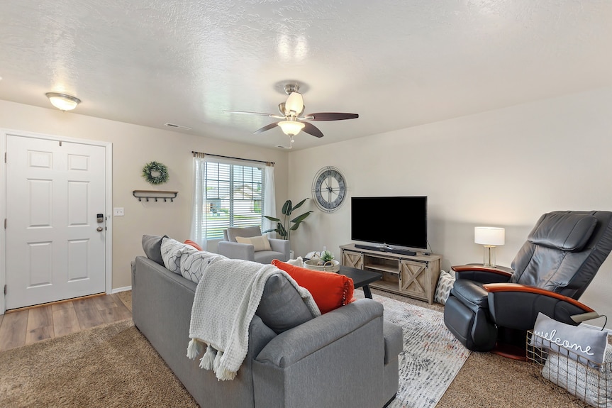 Sleeps 9, Pet Friendly, Workspace, Easy Access To Dining And Shops - Boise, ID