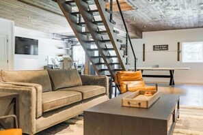 Smart TV, fireplace, video games, offices