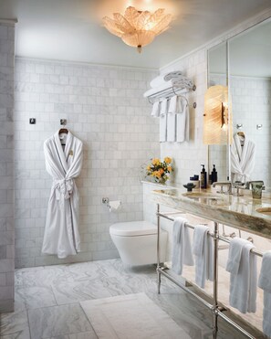 Suite (Topiary) | Salle de bain