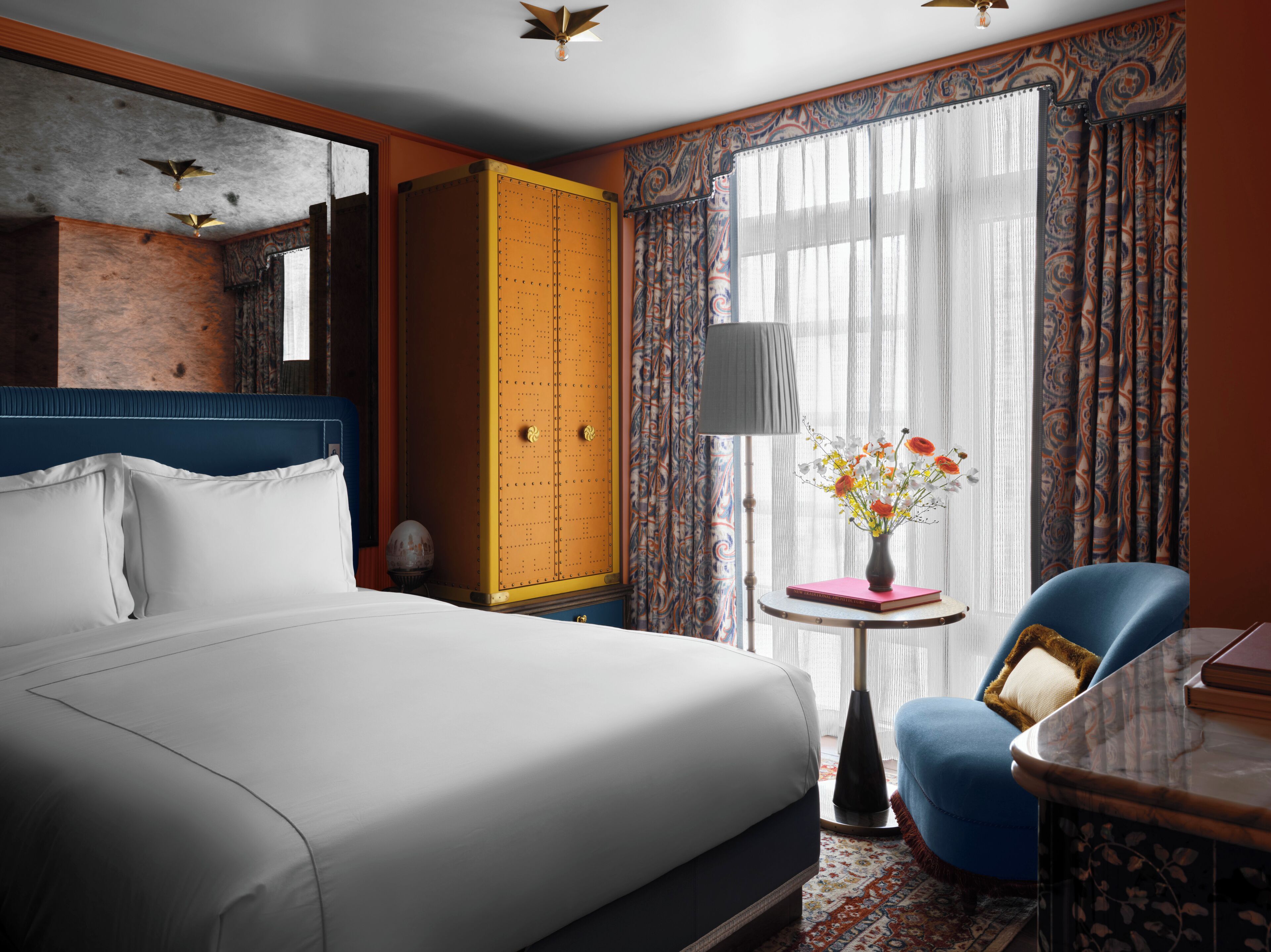NoMad Queen | Egyptian cotton sheets, premium bedding, down comforters, pillowtop beds