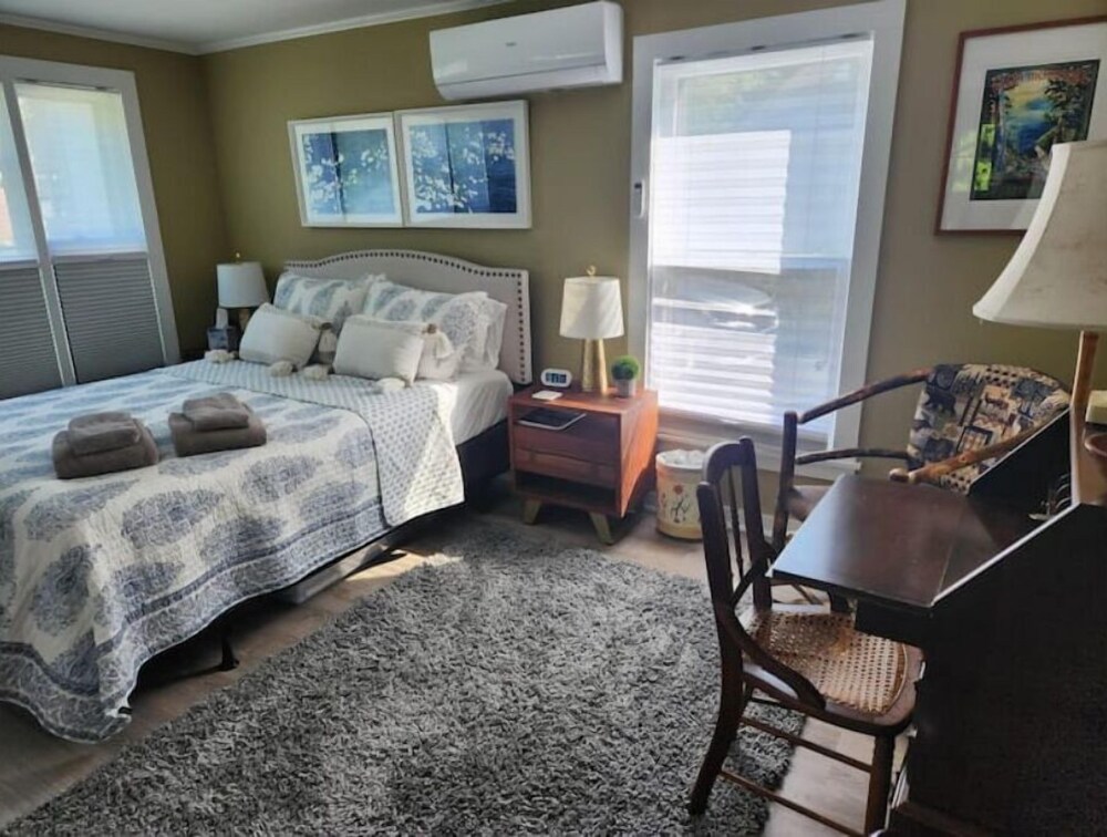 to "Bumblinn" Historic Dorset, VT East Dorset Vrbo