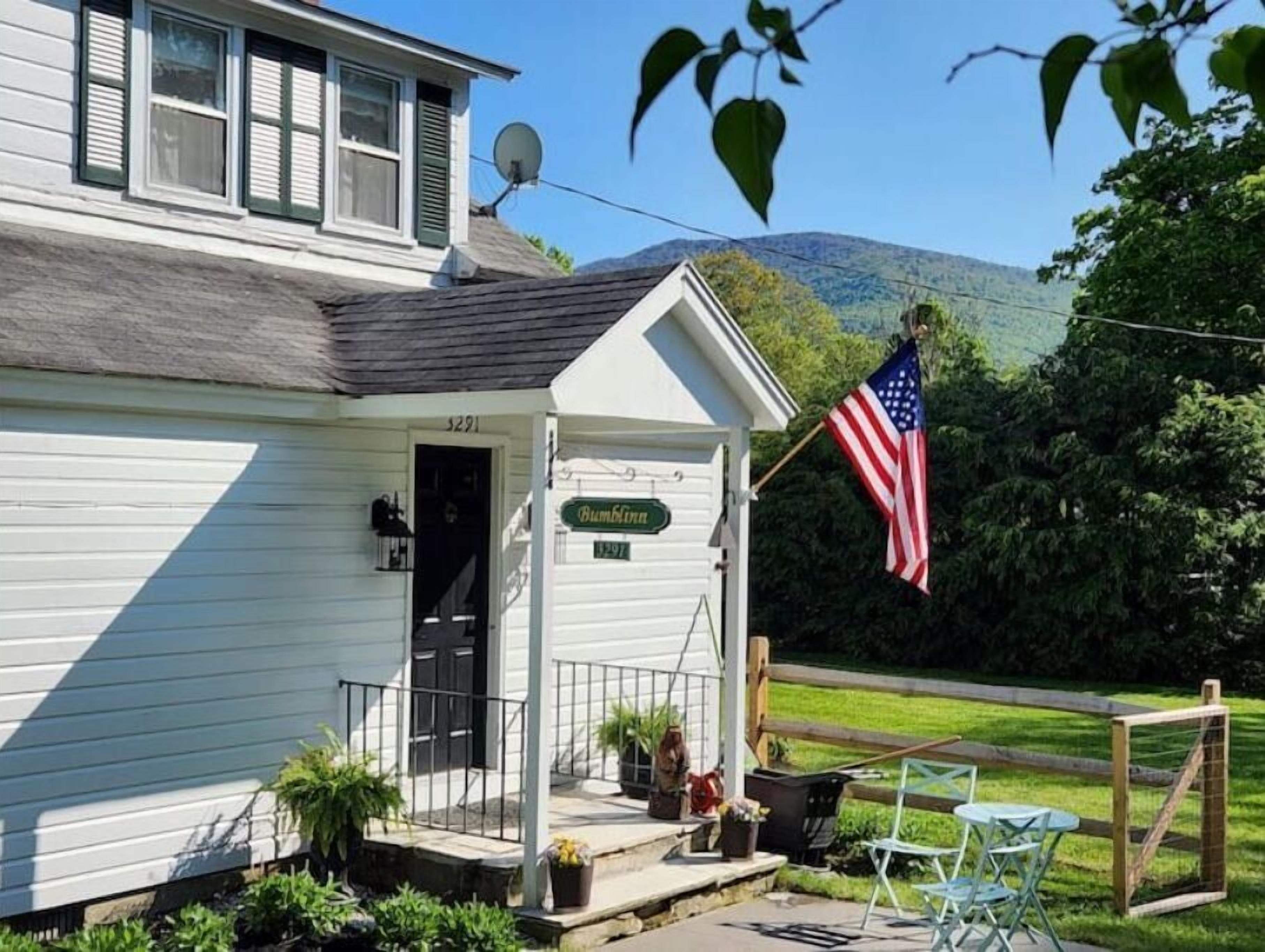 Welcome to "Bumblinn" ~ Historic Dorset, VT