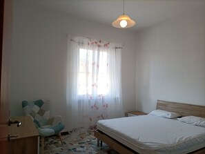 1 Schlafzimmer, Bügeleisen/Bügelbrett, Bettwäsche