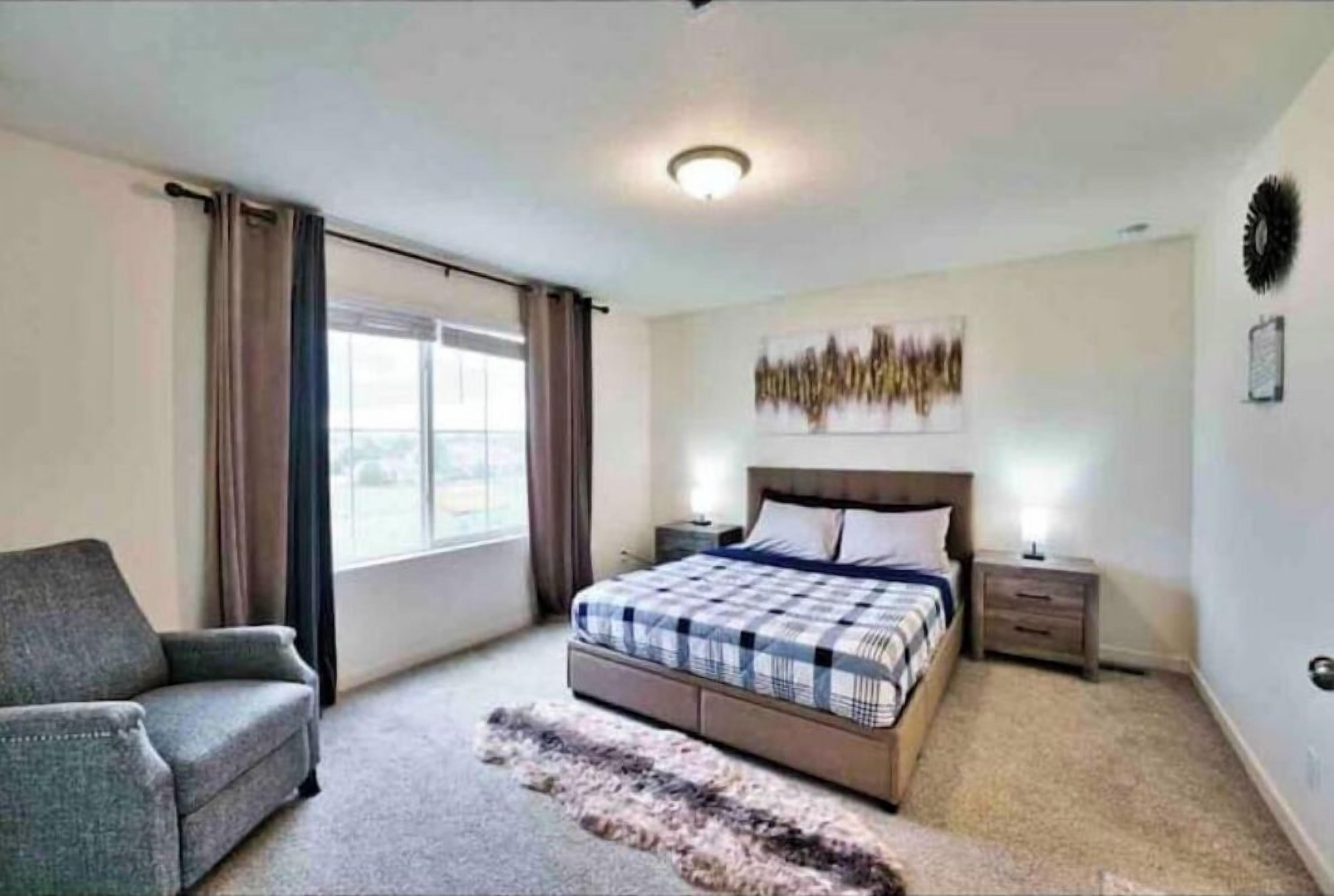 4 bedrooms, desk, iron/ironing board, free WiFi