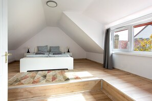 2 bedrooms, free WiFi, bed sheets