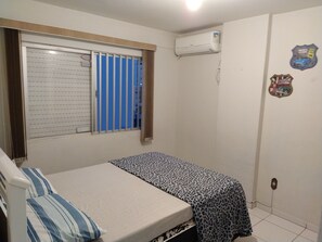 2 quartos, ferros/tábuas de passar roupa, Wi-Fi, roupa de cama