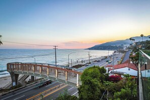 Beach/ocean view