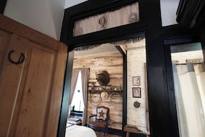 Habitación doble Deluxe | Ropa de cama de alta calidad, edredón y camas con efecto memoria