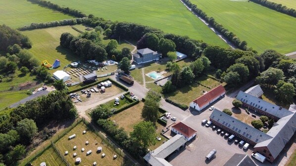 Quadruple Room, Shared Bathroom | Living area | Flat-screen TV - Assersbølgård (Brorup)