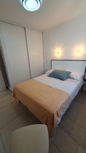 1 chambre, Wi-Fi, draps fournis