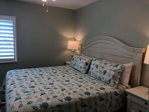 2 makuuhuonetta, silitysrauta/-lauta, internet, vuodevaatteet