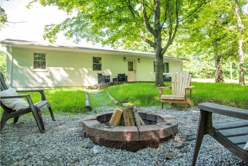 Mary's Place, the Verona, Kentucky Farmhouse