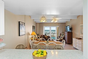 Dining - Ocean Club North B208 - lovely ocean views! (New Smyrna Beach)
