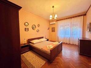 2 soveværelser, internetforbindelse