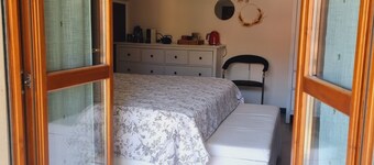 -Le Carillon- Romantic and cozy Suite with Jacuzzi 2 steps from Bergamo