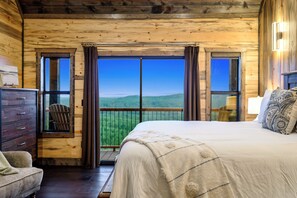 4 Schlafzimmer, Bügeleisen/Bügelbrett, kostenloses WLAN, Bettwäsche