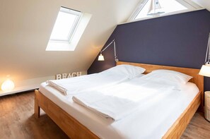 1 bedroom, iron/ironing board, WiFi - Nest am Dorfteich, App. 21 - Gemütliche 2-zimmer Dg-ferienwohnung auf ca. 40 m² Wohnfläche, für 2 (Wenningstedt-Braderup (Sylt))